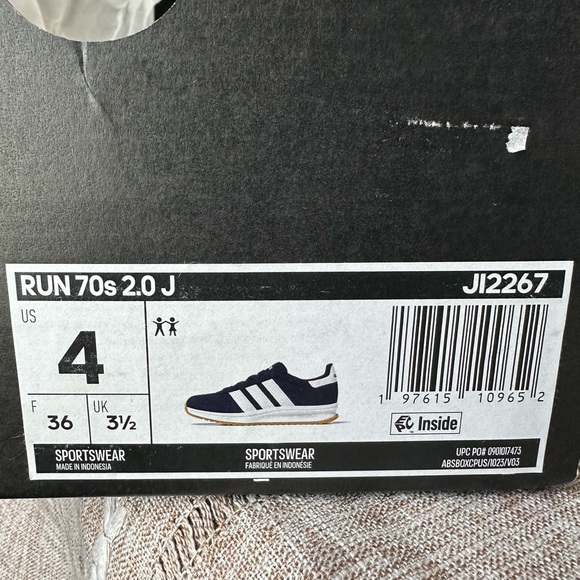 4 (Youth) Adidas Run 70's 2.0 Sneakers NWT - Picture 5 of 7